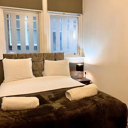 Centre 2 Bed Apartamento