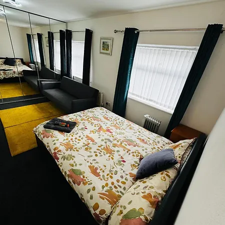 Liberty With Sharing Toilet And Kitchen Pensionat Liverpool