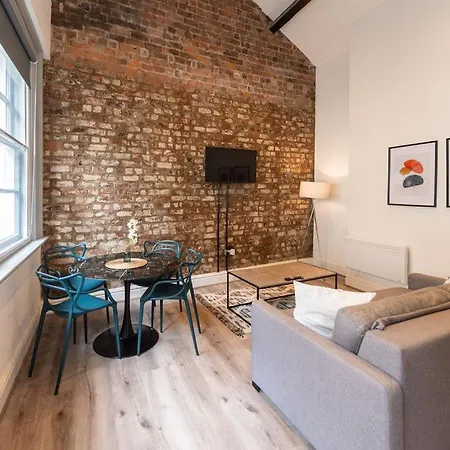 One Bedroom In Centre