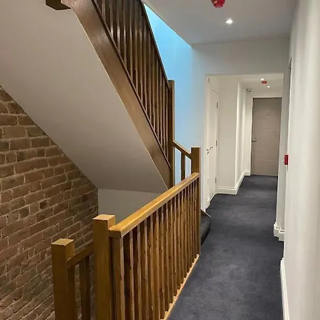 The Royal Crest Hotel 5*