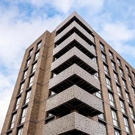 The Salmon - 6 Westminster Park Apartment Liverpool
