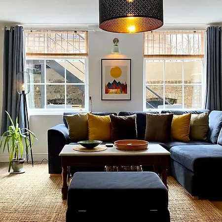 Centre Georgian Qtr Canning St 2bed 2bath Apartment Liverpool