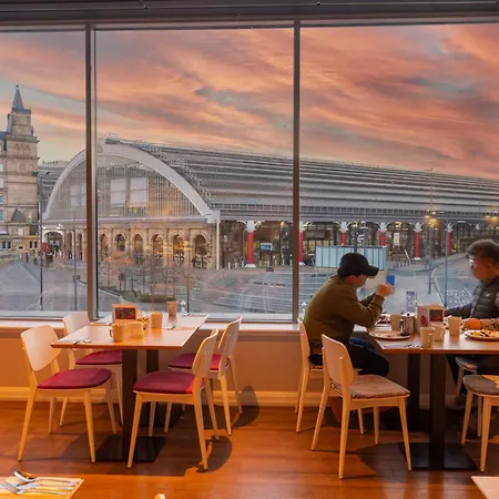 Holiday City Centre By Ihg Ливерпуль