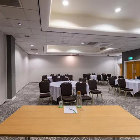 Holiday City Centre By Ihg Отель 4*
