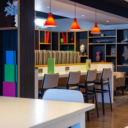 Отель Holiday City Centre By Ihg 4*