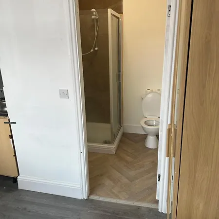 30 County Road Guest house *