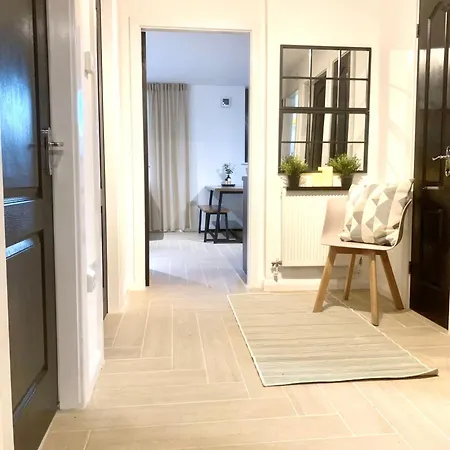 Large Stylish 3 Bedroom Centre Free Secure Parking Apartment Liverpool