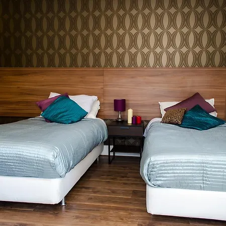 Trivelles Hotel 3*