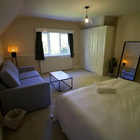 Mossley Hill Retreat