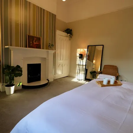 Mossley Hill Retreat * Liverpool