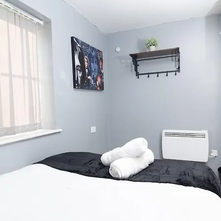 Apartment Gem 3 Bedroom House Private Parking Liverpool