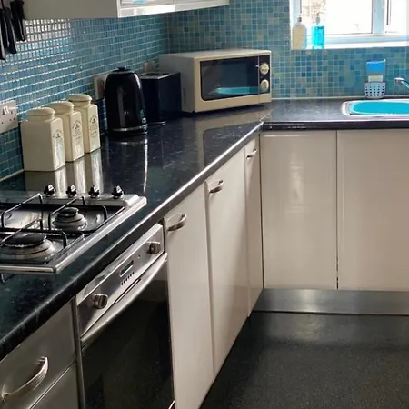 Apartment 2 Bed Duplex Penthouse By Mathew Street Sleeps 6 *