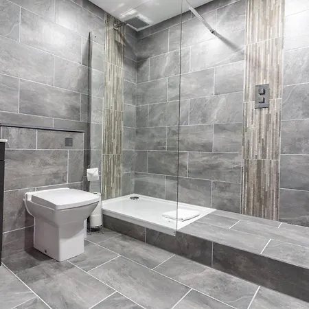 Temple Court By Ustay Apartment