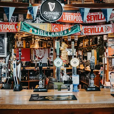 Отель Flat Iron Anfield