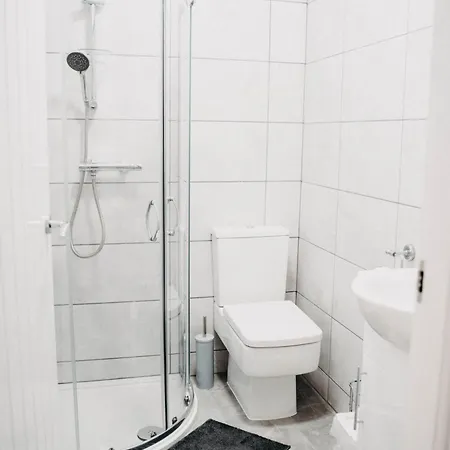 Отель Flat Iron Anfield Ливерпуль