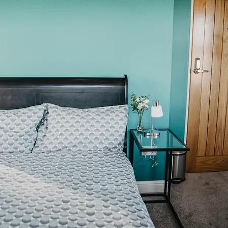 Flat Iron Anfield 4* Liverpool