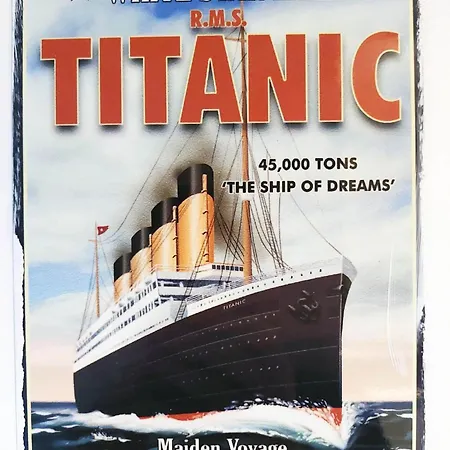 Botel Titanic Boat