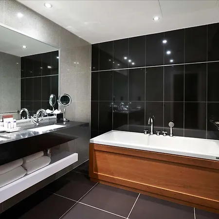 Doubletree By Hilton & Liverpool