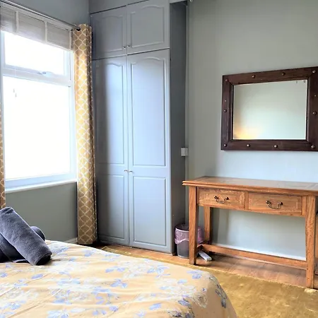 Holiday home Lovely Victorian House Near Centre Liverpool
