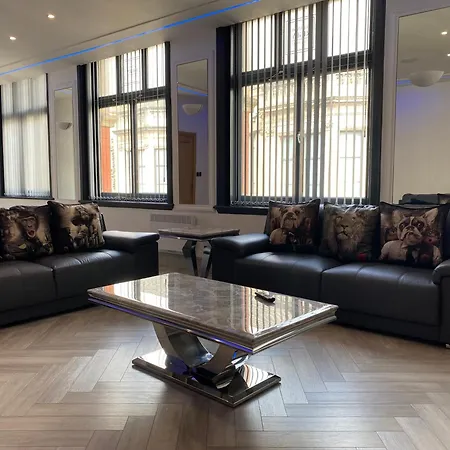 Eleanor Rigby Apts Stanley Street 4*