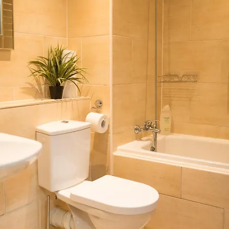 Sidemersey Livings- Convenient And 2-bedroom Haven In L1 *