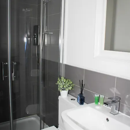 L1 Boutique By Happy Days Liverpool