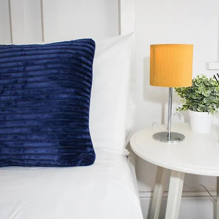 L1 Boutique By Happy Days