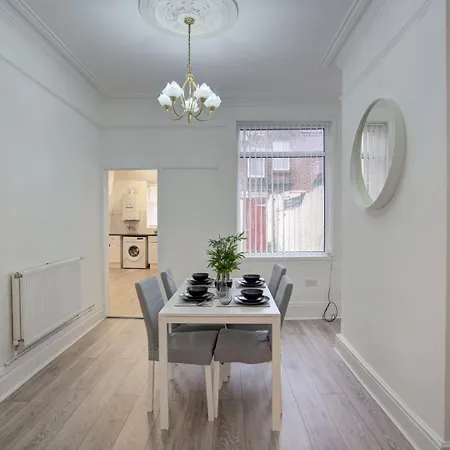 Guest house Guestready - Anfield Serene *