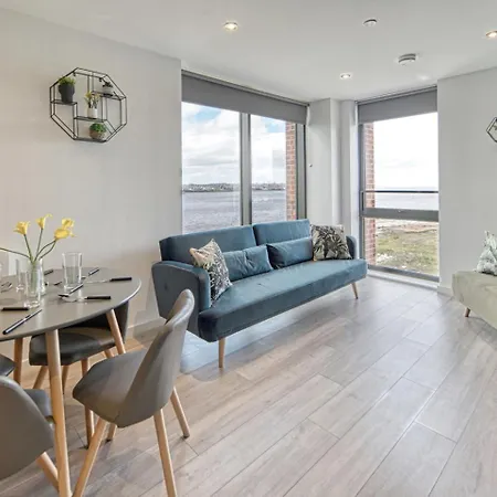 The Ultimate Escape Great View - Sleeps 6 Apartment Liverpool