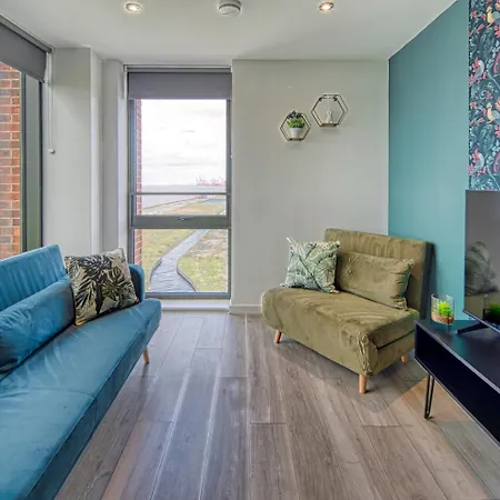 The Ultimate Escape Great View - Sleeps 6 Apartment