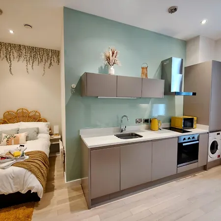 Apartment Gem: Cozy Retreat