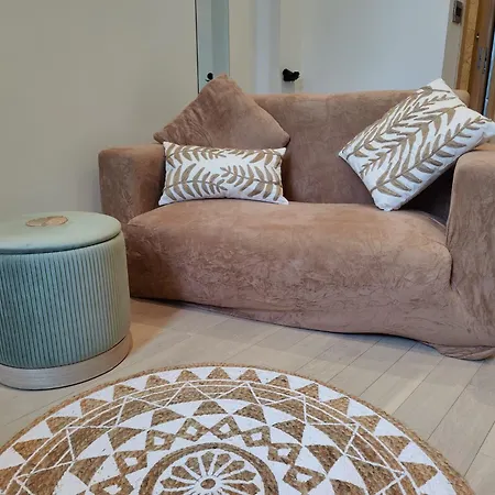Gem: Cozy Retreat Apartment Liverpool