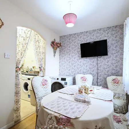 Apartment Centre Vintage Theme Guest Free Parkin *