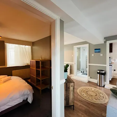 Pensionat Mossley Hill Retreat *