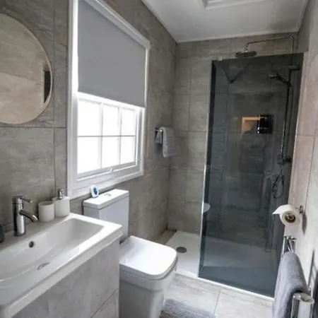 Elegant Georgian Listed Townhouse * Liverpool