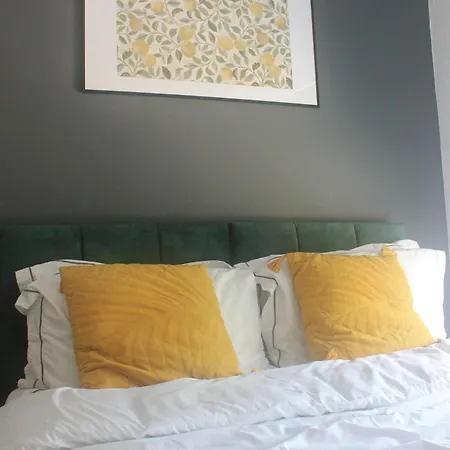 Apartment Modern Maisonette Ideal For Larger Groups, Contractors And Professionals Liverpool