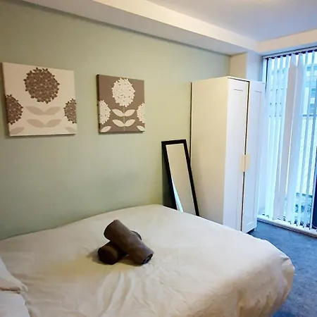 Luxury Lime Street 3bedroom Apartment
