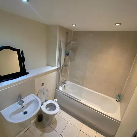 2 Bedroom Flat, Centre * Liverpool