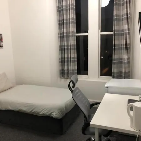Bed & Breakfast Oyo Liverpool