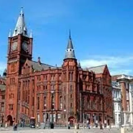 Centre Vintage Theme Guest Free Parkin Liverpool