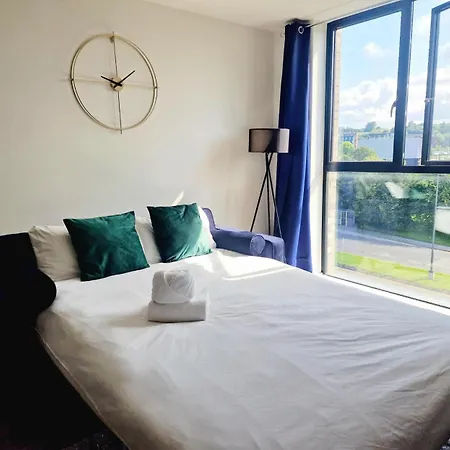 Westminster Park Luxury One Bed With Free Parking
