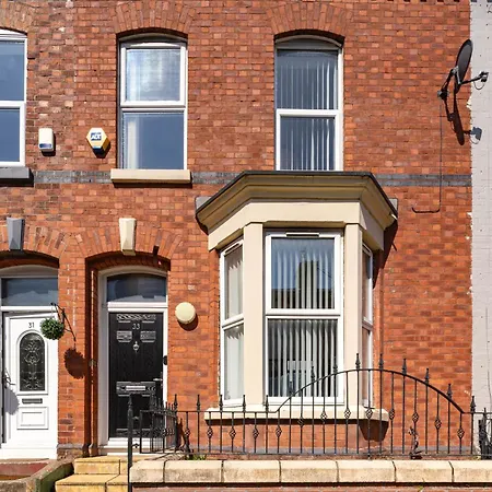 Air Host & - Rockfield House - Sleeps 8 * Liverpool