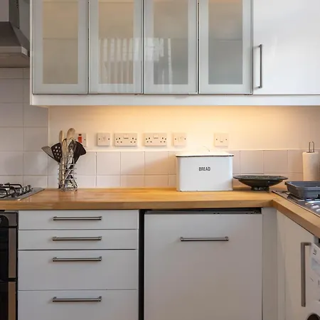 Air Host & - Rockfield House - Sleeps 8 Holiday home Liverpool