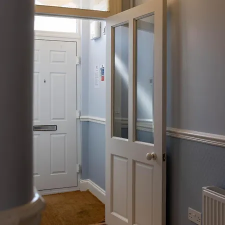 Holiday home Air Host & - Rockfield House - Sleeps 8 Liverpool