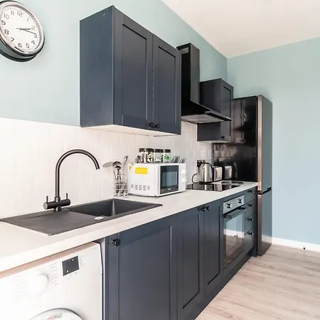 Stunning 1 Bedroom In