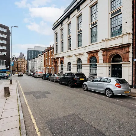 Apartment Trafalgar Warehouse Apartmentslps 5 Free Parking Pass The Keys *