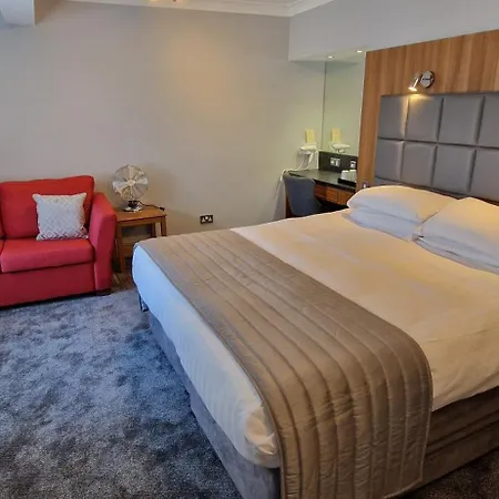 The Royal 3*
