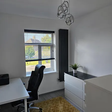 Woolfall Heath Avenue Apartment