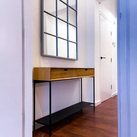 Stylish Loft - Center L1 Apartment