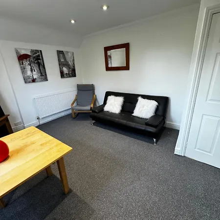 Apartment No 6 At Mannering, 2 Bed Near Sefton Park And Lark Lane